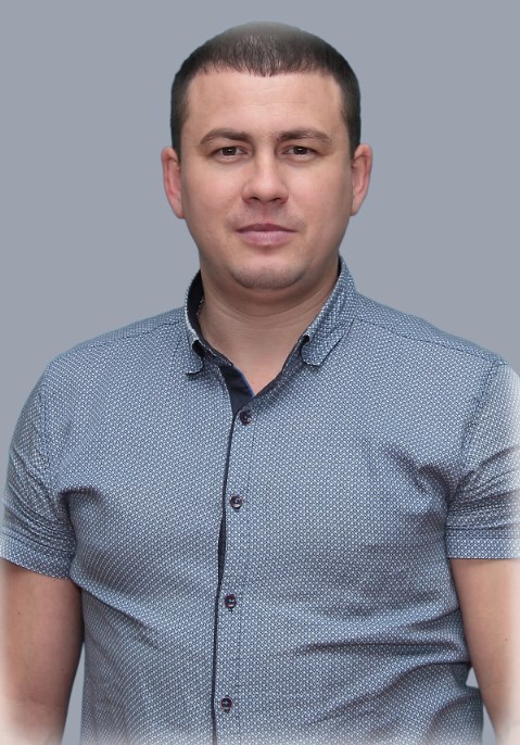 Емельянов Павел Витальевич.